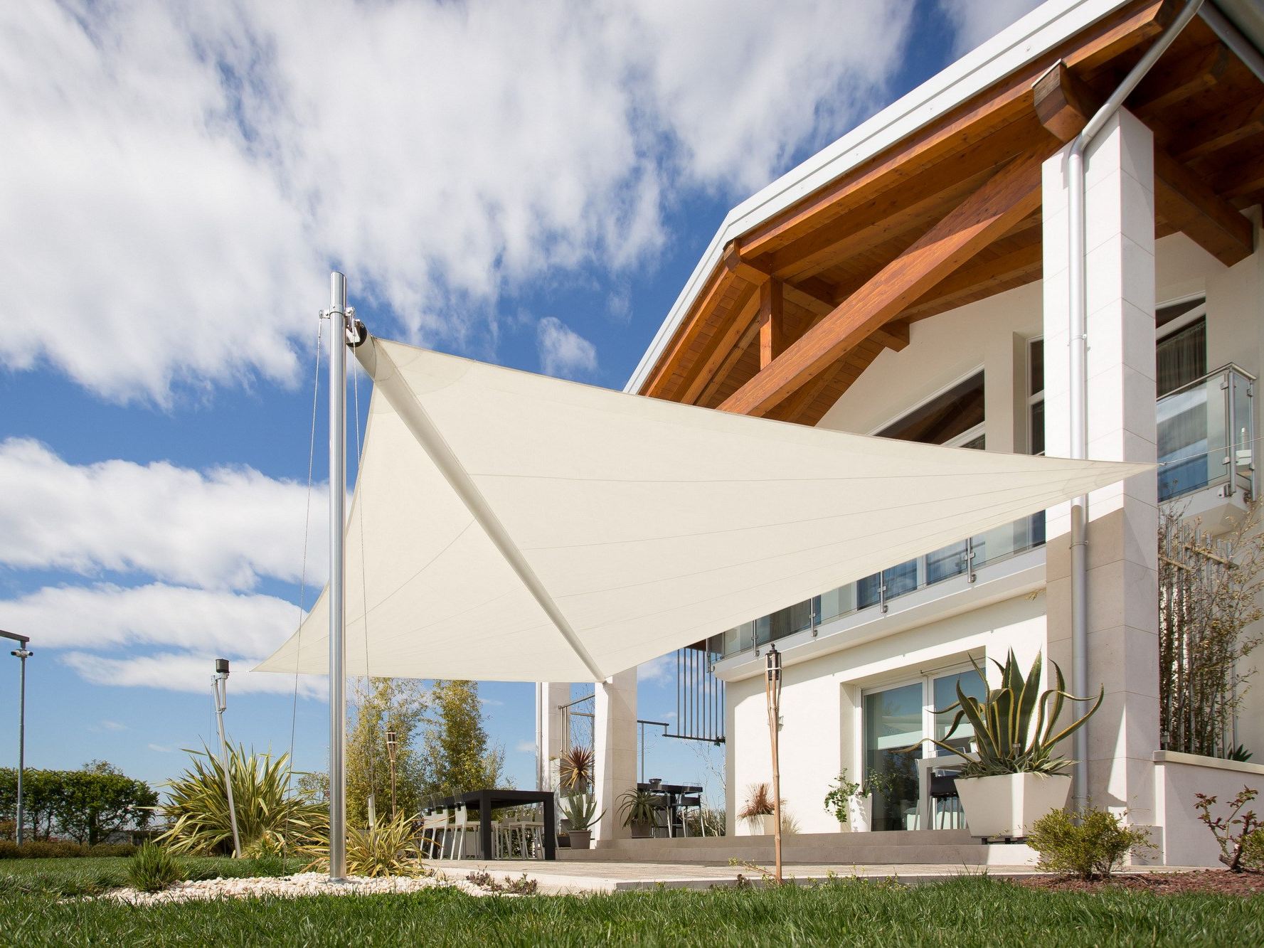 Vele ombreggianti per giardini Pergotenda® Corradi